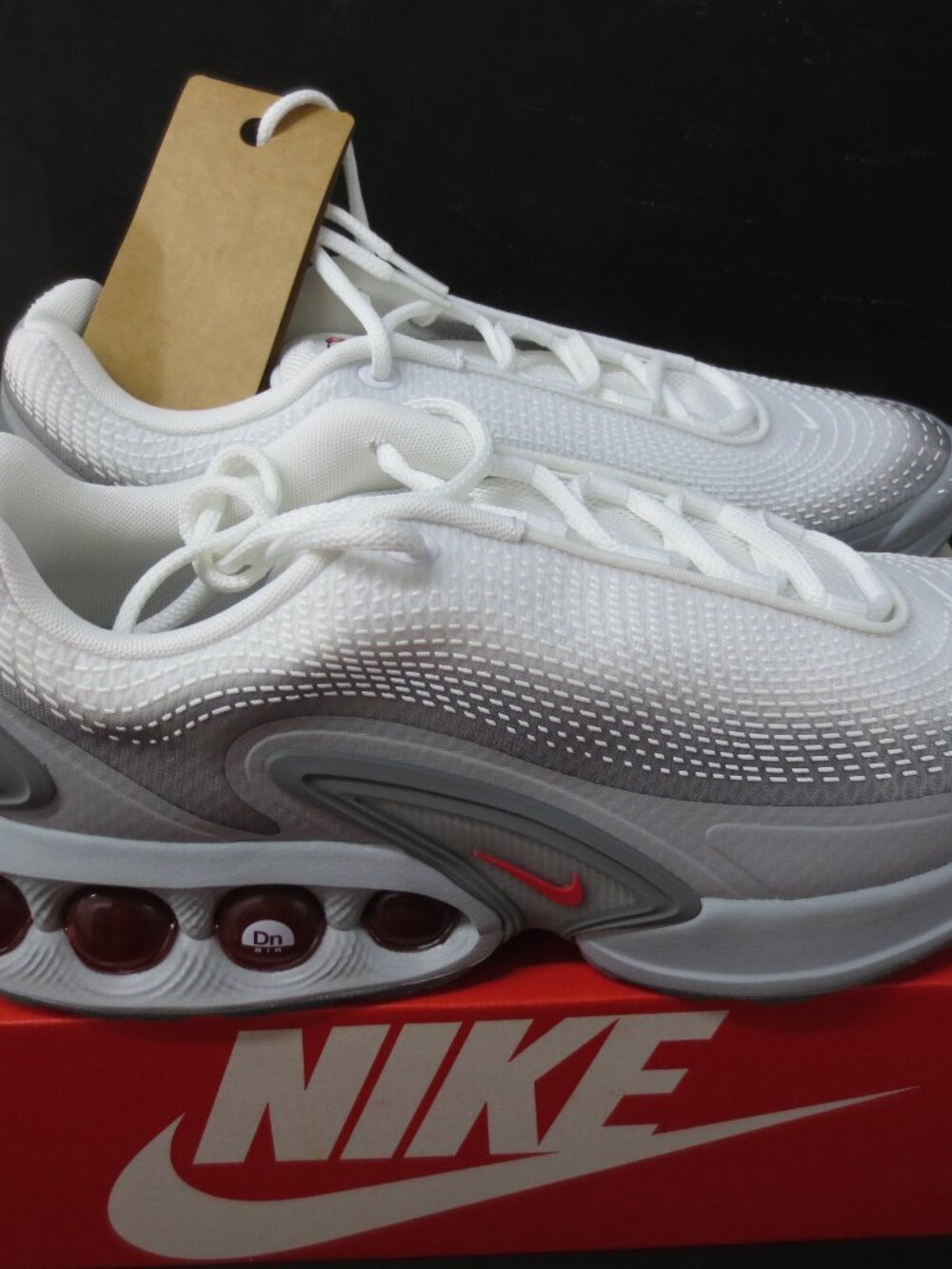 Nike Men's Air Max DN SE - Sz: 12 Lt Smoke Grey / University Red HQ4567-001 NIB